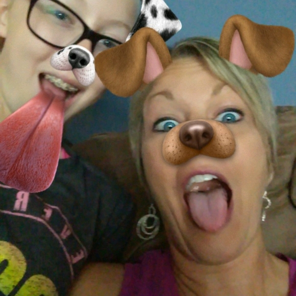 Meet your Posher, Jeanette - Picture 1 of 1